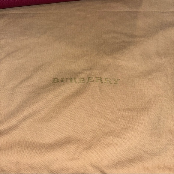 Burberry Soft Grain Medium Buckle Tote-Excellent! 👛 - Picture 11 of 15